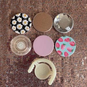 6 PopSocket Tops + Holder!